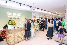 南京首届银发生活购物节启幕，世道店中店又添新伙伴！